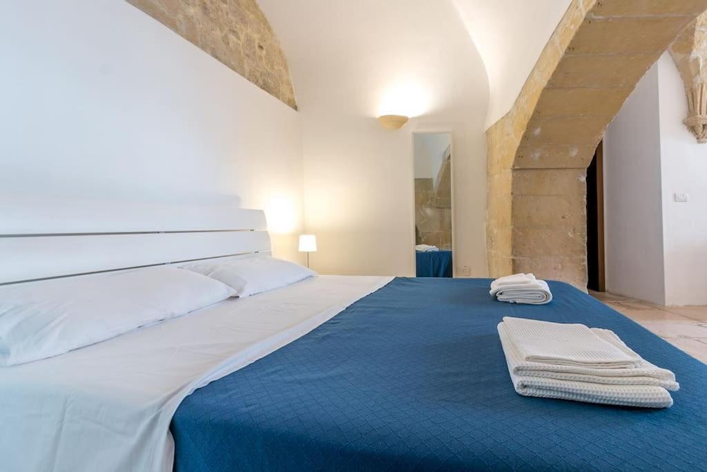 Dimora Del '500 In Zona Santa Croce Lägenhet Lecce Exteriör bild